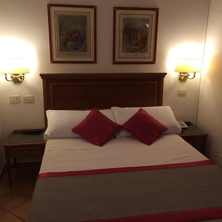 Hotel Sole Roma Luaran gambar