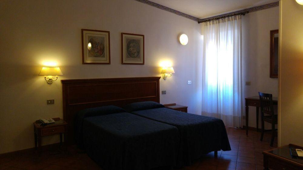 Hotel Sole Roma Luaran gambar